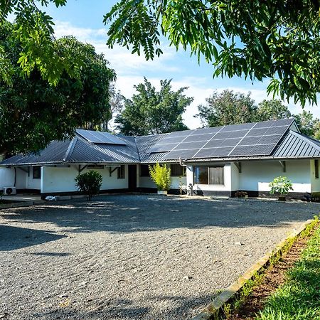 Harry'S Kisumu Oasis Aparthotel Exterior foto